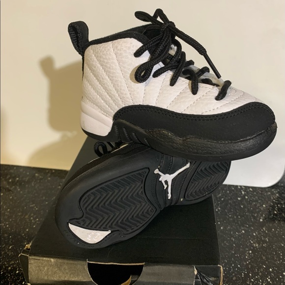 Jordan 12 Retro - Picture 1 of 3